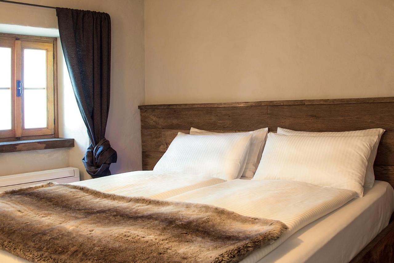 Aldila Art Rooms, Apartment And Vacation House Шмартно Екстериор снимка